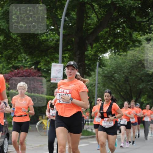 15.06.2025 - REWE Women's Run Jannik Wohlers http://msf.ph/oto/7935960 15.06.2025 08:26:21 Laufen 1, 10133 meine-sportfotos.de