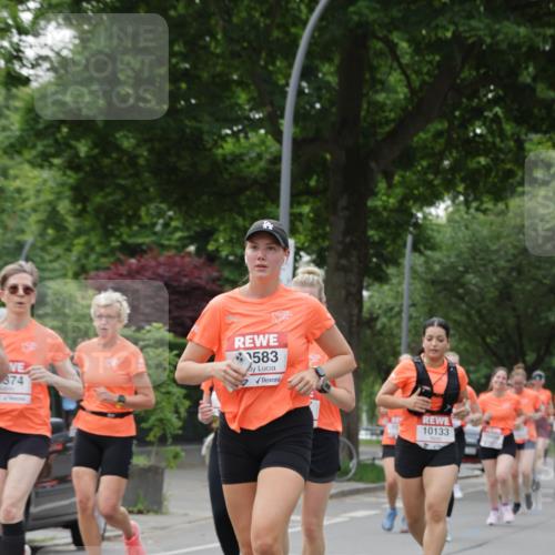 15.06.2025 - REWE Women's Run Jannik Wohlers http://msf.ph/oto/7935982 15.06.2025 08:26:21 Laufen 674, 583, 10133 meine-sportfotos.de