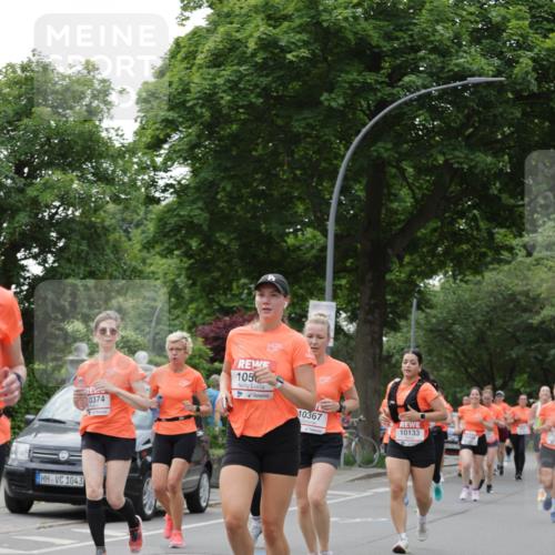 15.06.2025 - REWE Women's Run Jannik Wohlers http://msf.ph/oto/7936009 15.06.2025 08:26:22 Laufen 1043, 0374, 105, 10367, 10133 meine-sportfotos.de