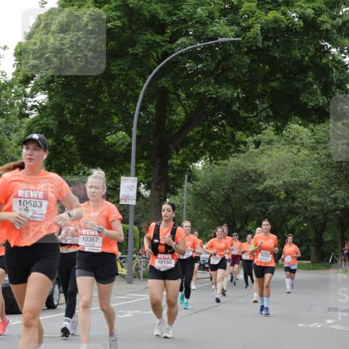 15.06.2025 - REWE Women's Run Jannik Wohlers http://msf.ph/oto/7936021 15.06.2025 08:26:22 Laufen 15, 2021, 10583, 10367, 10133, 10339 meine-sportfotos.de