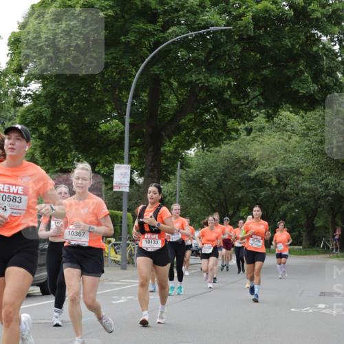 15.06.2025 - REWE Women's Run Jannik Wohlers http://msf.ph/oto/7936029 15.06.2025 08:26:22 Laufen 10583, 10, 0830, 10367, 10133, 10499, 10339 meine-sportfotos.de