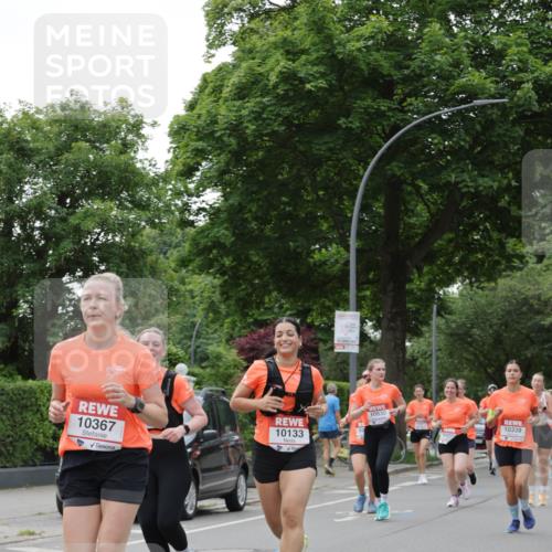 15.06.2025 - REWE Women's Run Jannik Wohlers http://msf.ph/oto/7936080 15.06.2025 08:26:24 Laufen 10367, 10133 meine-sportfotos.de