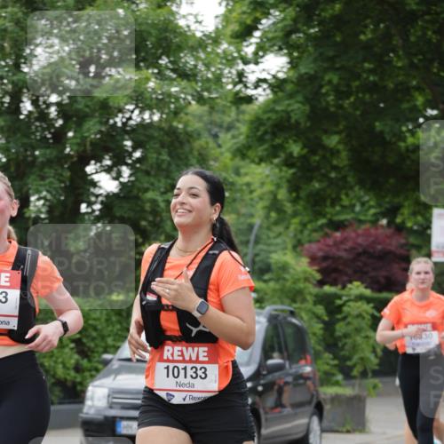 15.06.2025 - REWE Women's Run Jannik Wohlers http://msf.ph/oto/7936150 15.06.2025 08:26:24 Laufen 3, 10133, 16330 meine-sportfotos.de