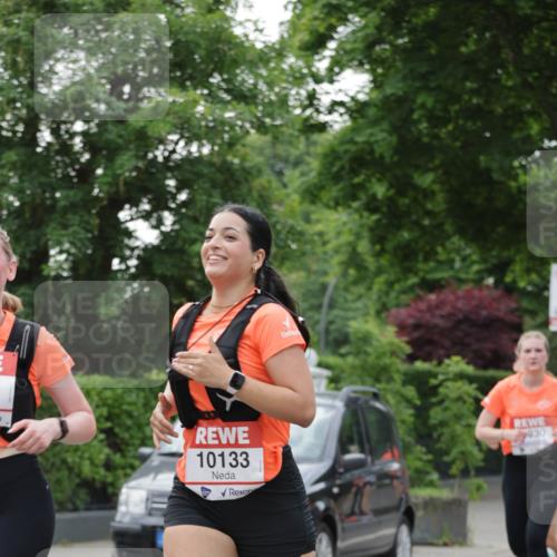 15.06.2025 - REWE Women's Run Jannik Wohlers http://msf.ph/oto/7936159 15.06.2025 08:26:24 Laufen 10133, 930 meine-sportfotos.de