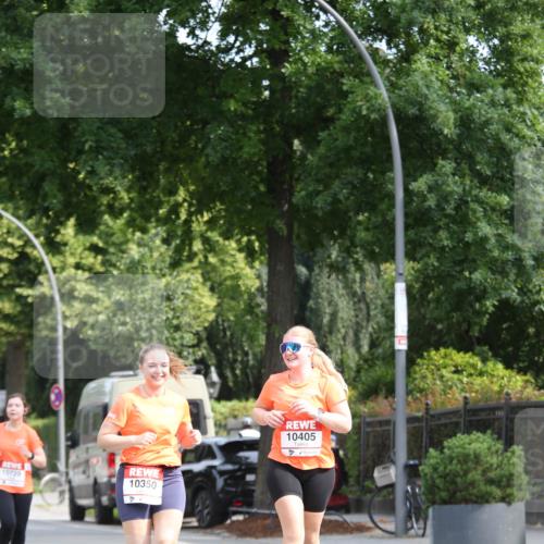 15.06.2025 - REWE Women's Run Jannik Wohlers http://msf.ph/oto/7936234 15.06.2025 09:53:54 Laufen 10729, 10350, 4, 10405 meine-sportfotos.de