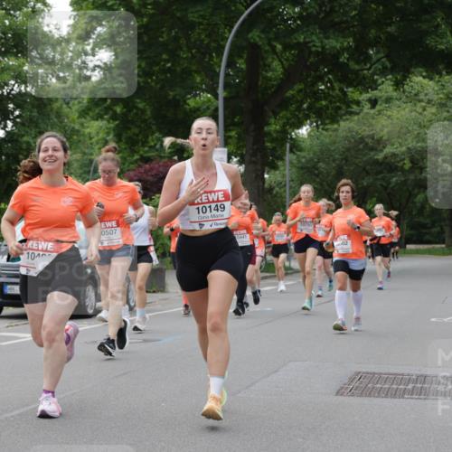 15.06.2025 - REWE Women's Run Jannik Wohlers http://msf.ph/oto/7936266 15.06.2025 08:26:28 Laufen 10149, 0507, 0441, 104, 10781, 02 meine-sportfotos.de