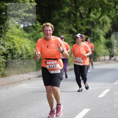 15.06.2025 - REWE Women's Run Jannik Wohlers http://msf.ph/oto/7936337 15.06.2025 10:13:23 Laufen 5147, 5104 meine-sportfotos.de
