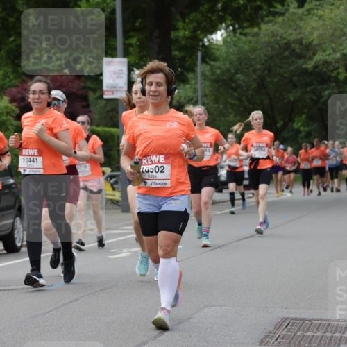15.06.2025 - REWE Women's Run Jannik Wohlers http://msf.ph/oto/7936348 15.06.2025 08:26:30 Laufen 10426, 10441, 43, 10762, 0778, 10502 meine-sportfotos.de