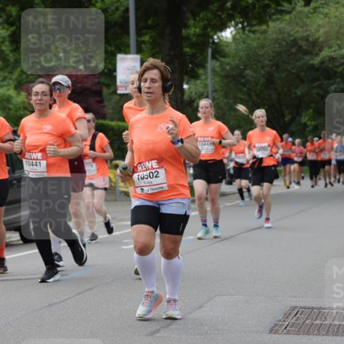 15.06.2025 - REWE Women's Run Jannik Wohlers http://msf.ph/oto/7936364 15.06.2025 08:26:30 Laufen 1043, 10426, 10443, 10762, 10441, 10502 meine-sportfotos.de
