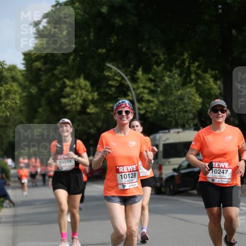 15.06.2025 - REWE Women's Run Jannik Wohlers http://msf.ph/oto/7936385 15.06.2025 09:54:16 Laufen 10554, 10128, 10247 meine-sportfotos.de