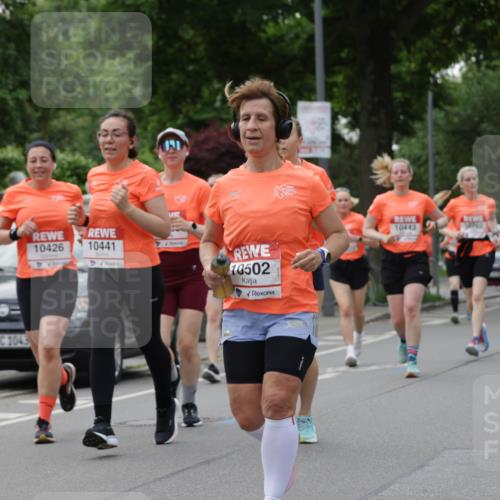 15.06.2025 - REWE Women's Run Jannik Wohlers http://msf.ph/oto/7936396 15.06.2025 08:26:31 Laufen 1043, 10426, 10441, 10502, 10443, 18762 meine-sportfotos.de