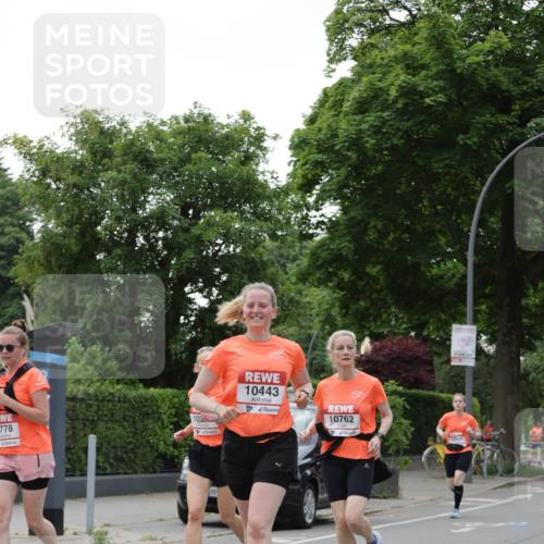 15.06.2025 - REWE Women's Run Jannik Wohlers http://msf.ph/oto/7936412 15.06.2025 08:26:34 Laufen 778, 10, 10443, 10762 meine-sportfotos.de