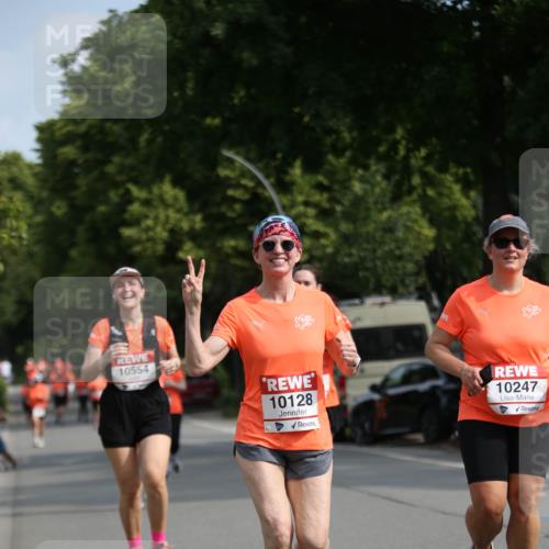 15.06.2025 - REWE Women's Run Jannik Wohlers http://msf.ph/oto/7936414 15.06.2025 09:54:17 Laufen 10554, 10128, 10247 meine-sportfotos.de
