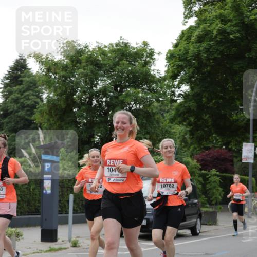 15.06.2025 - REWE Women's Run Jannik Wohlers http://msf.ph/oto/7936446 15.06.2025 08:26:34 Laufen 78, 1044, 10762 meine-sportfotos.de