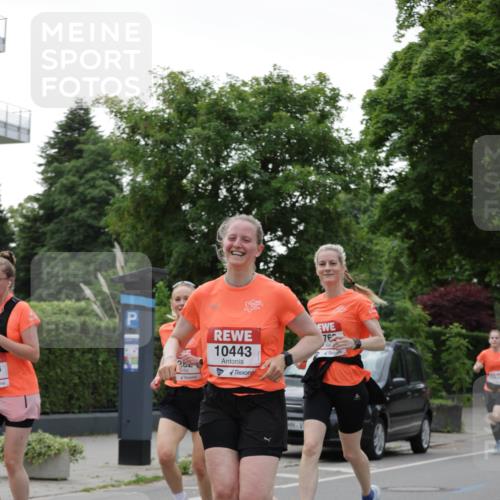 15.06.2025 - REWE Women's Run Jannik Wohlers http://msf.ph/oto/7936455 15.06.2025 08:26:34 Laufen 10443, 76, 282 meine-sportfotos.de