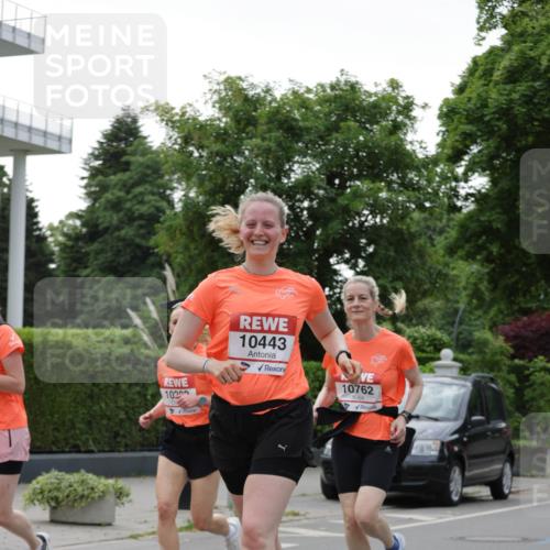 15.06.2025 - REWE Women's Run Jannik Wohlers http://msf.ph/oto/7936469 15.06.2025 08:26:35 Laufen 1020, 10443, 10762 meine-sportfotos.de