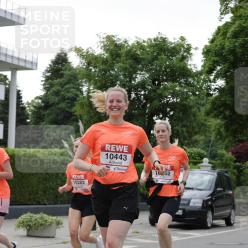 15.06.2025 - REWE Women's Run Jannik Wohlers http://msf.ph/oto/7936472 15.06.2025 08:26:35 Laufen 10282, 10443, 162 meine-sportfotos.de