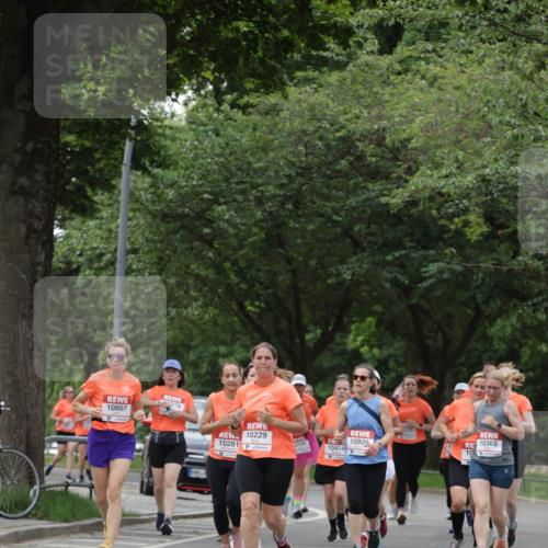 15.06.2025 - REWE Women's Run Jannik Wohlers http://msf.ph/oto/7936503 15.06.2025 08:26:37 Laufen 10807, 10229 meine-sportfotos.de
