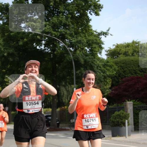 15.06.2025 - REWE Women's Run Jannik Wohlers http://msf.ph/oto/7936532 15.06.2025 09:54:20 Laufen 135, 10554, 10765 meine-sportfotos.de