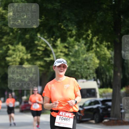 15.06.2025 - REWE Women's Run Jannik Wohlers http://msf.ph/oto/7936545 15.06.2025 09:54:35 Laufen 10465 meine-sportfotos.de