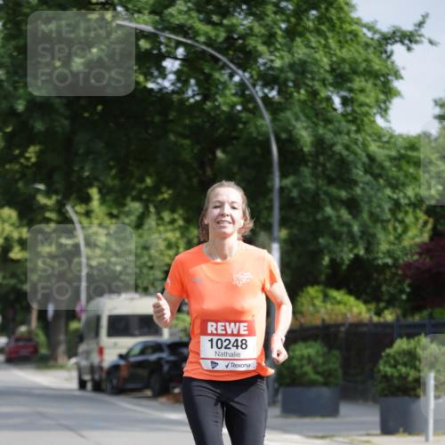 15.06.2025 - REWE Women's Run Jannik Wohlers http://msf.ph/oto/7936553 15.06.2025 08:42:44 Laufen 10248 meine-sportfotos.de
