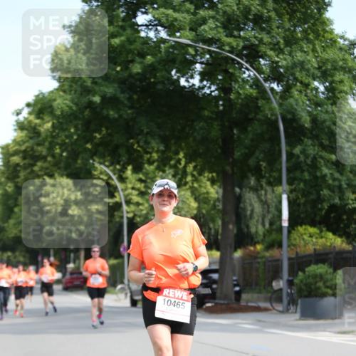 15.06.2025 - REWE Women's Run Jannik Wohlers http://msf.ph/oto/7936587 15.06.2025 09:54:35 Laufen 10465 meine-sportfotos.de