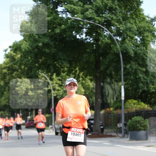 15.06.2025 - REWE Women's Run Jannik Wohlers http://msf.ph/oto/7936589 15.06.2025 09:54:35 Laufen 10465 meine-sportfotos.de