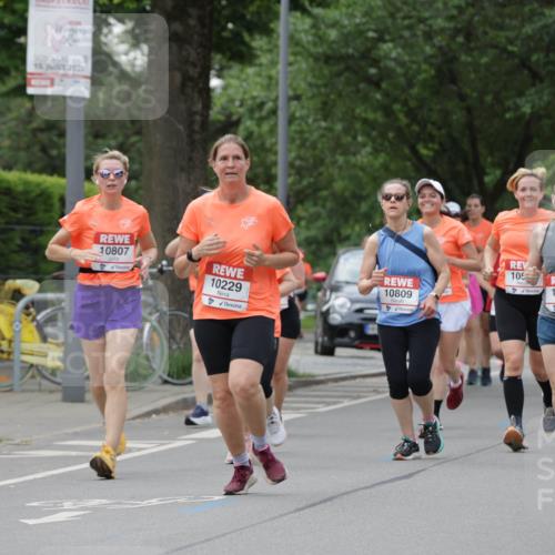 15.06.2025 - REWE Women's Run Jannik Wohlers http://msf.ph/oto/7936615 15.06.2025 08:26:39 Laufen 15, 2025, 10807, 105, 10229, 10809, 10365, 66, 1011 meine-sportfotos.de
