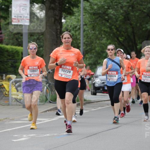 15.06.2025 - REWE Women's Run Jannik Wohlers http://msf.ph/oto/7936629 15.06.2025 08:26:40 Laufen 15, 2025, 10365, 10530, 10807, 10229, 10809 meine-sportfotos.de