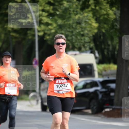 15.06.2025 - REWE Women's Run Jannik Wohlers http://msf.ph/oto/7936643 15.06.2025 09:54:40 Laufen 10415, 10227 meine-sportfotos.de