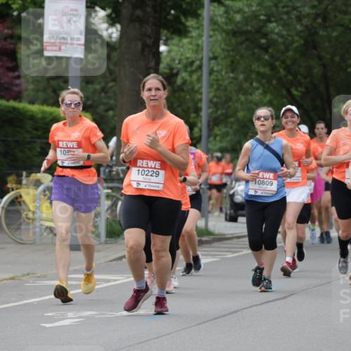 15.06.2025 - REWE Women's Run Jannik Wohlers http://msf.ph/oto/7936652 15.06.2025 08:26:40 Laufen 15, 2025, 10, 10365, 10229, 0809, 0668, 097 meine-sportfotos.de
