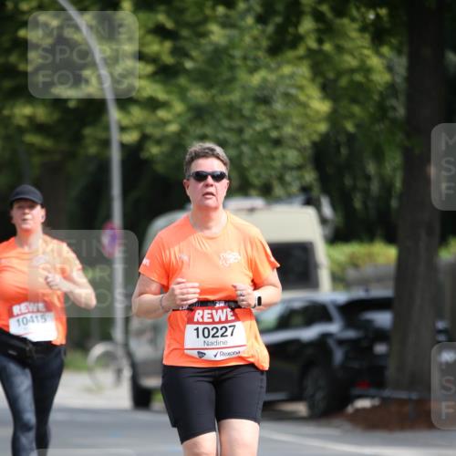 15.06.2025 - REWE Women's Run Jannik Wohlers http://msf.ph/oto/7936660 15.06.2025 09:54:40 Laufen 10415, 10227 meine-sportfotos.de
