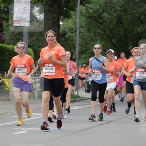 15.06.2025 - REWE Women's Run Jannik Wohlers http://msf.ph/oto/7936664 15.06.2025 08:26:40 Laufen 15, 2025, 10668, 10114, 10365, 10809, 0407, 10807, 10229 meine-sportfotos.de