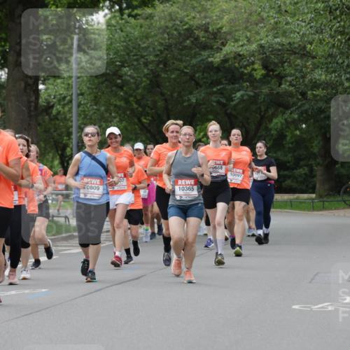 15.06.2025 - REWE Women's Run Jannik Wohlers http://msf.ph/oto/7936699 15.06.2025 08:26:40 Laufen 15, 2025, 10807, 10229, 0809, 07, 0668, 10097, 10365, 103 meine-sportfotos.de