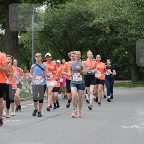 15.06.2025 - REWE Women's Run Jannik Wohlers http://msf.ph/oto/7936702 15.06.2025 08:26:40 Laufen 15, 2025, 108, 10229, 668, 10097, 07, 10365, 10809, 1 meine-sportfotos.de