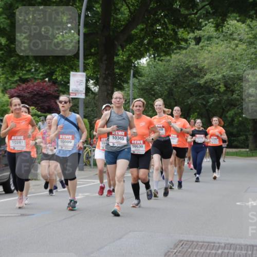 15.06.2025 - REWE Women's Run Jannik Wohlers http://msf.ph/oto/7936763 15.06.2025 08:26:43 Laufen 68, 2600, 10115, 10271, 10365, 0229, 10809, 10, 10530, 10281 meine-sportfotos.de