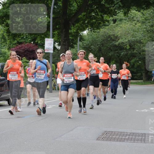 15.06.2025 - REWE Women's Run Jannik Wohlers http://msf.ph/oto/7936770 15.06.2025 08:26:43 Laufen 10281, 10809, 0530, 046, 10365, 10229, 668, 0097, 10115, 10271 meine-sportfotos.de