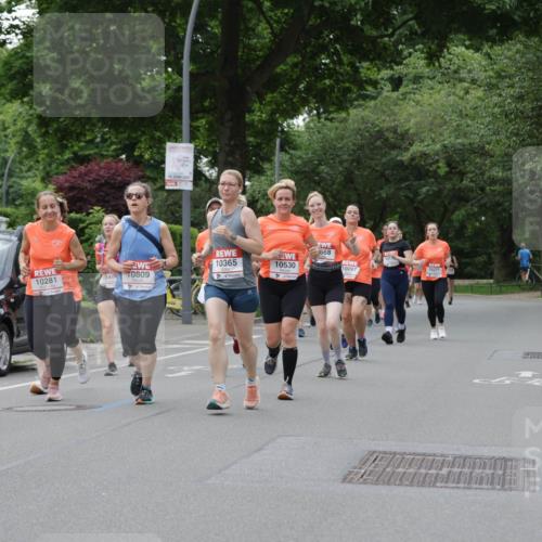 15.06.2025 - REWE Women's Run Jannik Wohlers http://msf.ph/oto/7936788 15.06.2025 08:26:43 Laufen 229, 10281, 1046, 0809, 10365, 668, 101, 10530, 10097, 10271 meine-sportfotos.de