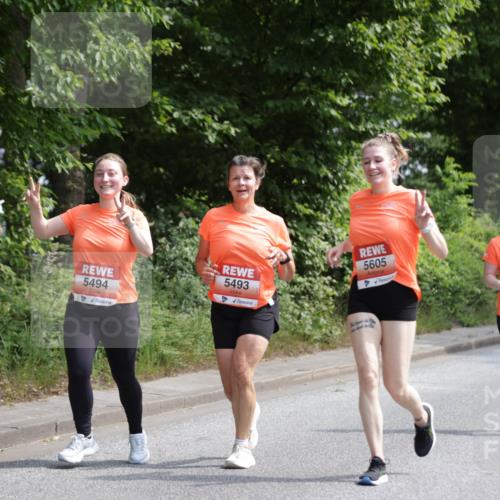 15.06.2025 - REWE Women's Run Jannik Wohlers http://msf.ph/oto/7936791 15.06.2025 10:13:40 Laufen 5494, 5493, 5605, 5577 meine-sportfotos.de