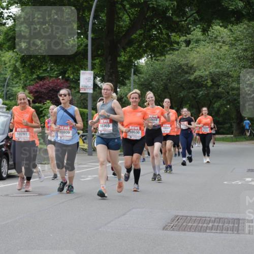 15.06.2025 - REWE Women's Run Jannik Wohlers http://msf.ph/oto/7936798 15.06.2025 08:26:43 Laufen 9, 1, 0668, 10365, 10097, 10809, 10530, 10281 meine-sportfotos.de