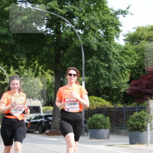 15.06.2025 - REWE Women's Run Jannik Wohlers http://msf.ph/oto/7936802 15.06.2025 09:54:47 Laufen 10793, 10690 meine-sportfotos.de