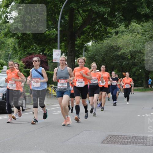 15.06.2025 - REWE Women's Run Jannik Wohlers http://msf.ph/oto/7936823 15.06.2025 08:26:43 Laufen 10807, 0668, 10, 10530, 10115, 10365, 10271, 10281, 1043 meine-sportfotos.de