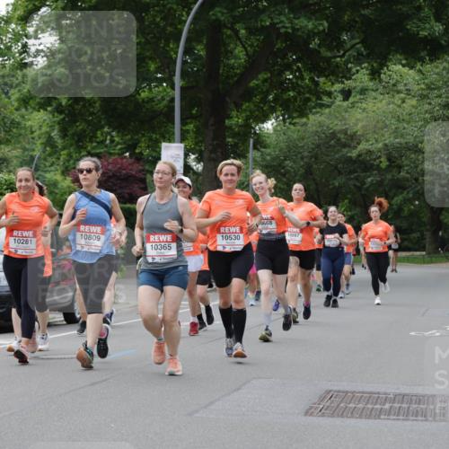 15.06.2025 - REWE Women's Run Jannik Wohlers http://msf.ph/oto/7936856 15.06.2025 08:26:44 Laufen 10807, 0668, 10809, 10097, 10530, 10115, 10281, 10365, 1043 meine-sportfotos.de