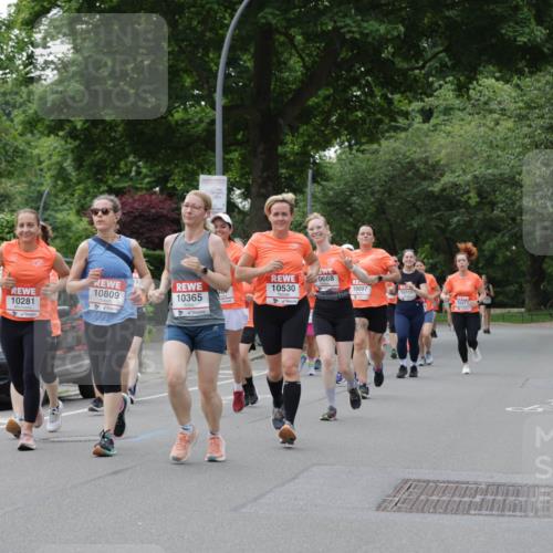 15.06.2025 - REWE Women's Run Jannik Wohlers http://msf.ph/oto/7936859 15.06.2025 08:26:44 Laufen 0807, 1043, 10530, 0668, 10097, 10809, 40, 10115, 10365, 10281, 10271 meine-sportfotos.de