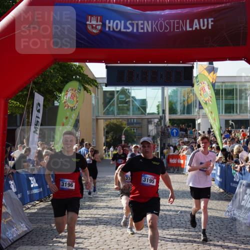 13.06.2025 - Holstenköstenlauf Felixshl http://msf.ph/oto/7936867 13.06.2025 18:05:08 Laufen 2255, 2370, 2556, 2558, 3164, 3195, 3196, 3198, 3307 meine-sportfotos.de