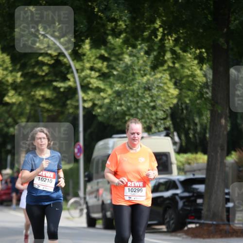 15.06.2025 - REWE Women's Run Jannik Wohlers http://msf.ph/oto/7936869 15.06.2025 09:54:53 Laufen 10210 meine-sportfotos.de