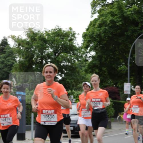 15.06.2025 - REWE Women's Run Jannik Wohlers http://msf.ph/oto/7936903 15.06.2025 08:26:46 Laufen 10668, 10097, 10407, 10819, 10530 meine-sportfotos.de
