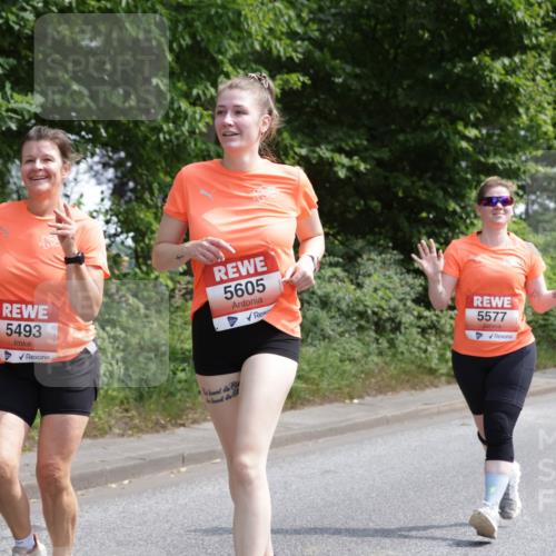 15.06.2025 - REWE Women's Run Jannik Wohlers http://msf.ph/oto/7936921 15.06.2025 10:13:42 Laufen 5493, 5605, 5577 meine-sportfotos.de