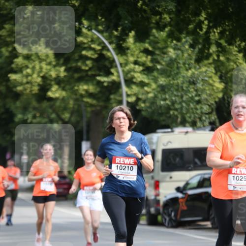 15.06.2025 - REWE Women's Run Jannik Wohlers http://msf.ph/oto/7936922 15.06.2025 09:54:54 Laufen 10210 meine-sportfotos.de