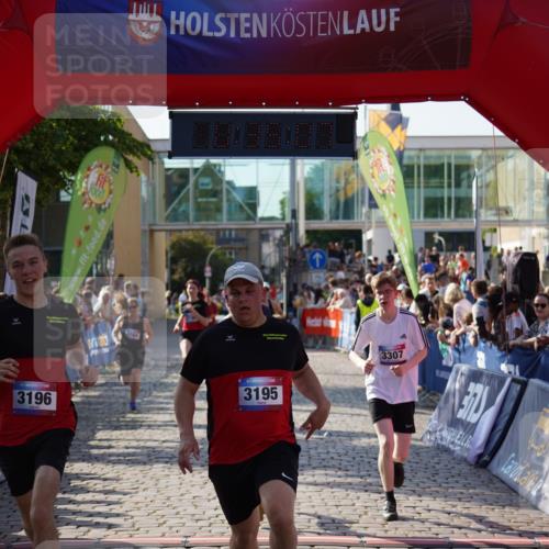 13.06.2025 - Holstenköstenlauf Felixshl http://msf.ph/oto/7936929 13.06.2025 18:05:09 Laufen 2255, 2370, 2556, 2558, 3164, 3195, 3196, 3198, 3307 meine-sportfotos.de